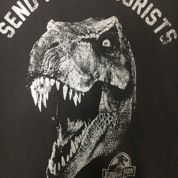Jurassic Park Dinosaur Graphic Men’s Black Tee NWT - Picture 4 of 9
